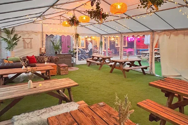 MARQUEE 600x400 - The Old Spot customer reviews are simply wonderful