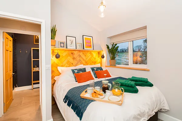 Stay In Luxury With Us And Escape To The Forest Stay With Us Bedroom - Stay In Luxury With Us And Escape To The Forest