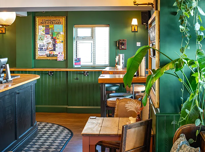 Home of the best pub in Bristol GLOUCESTER OS 6599 CARO - Home of the best pub in Bristol
