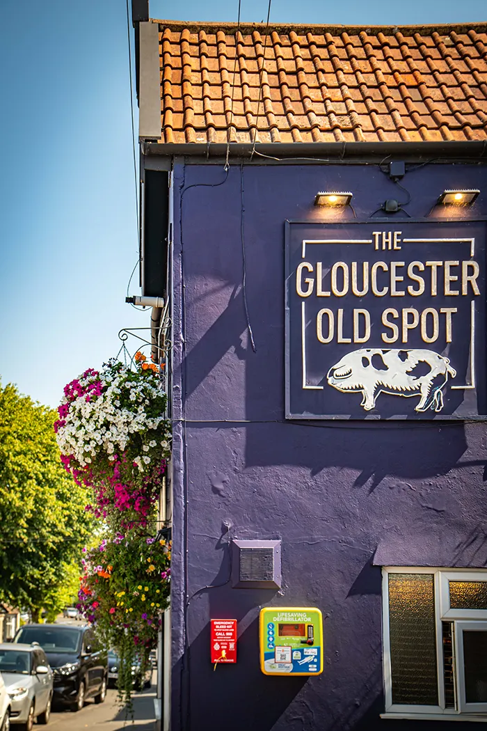 All about friendliest place in the world GLOUCESTER OS 6608 - All about friendliest place in the world
